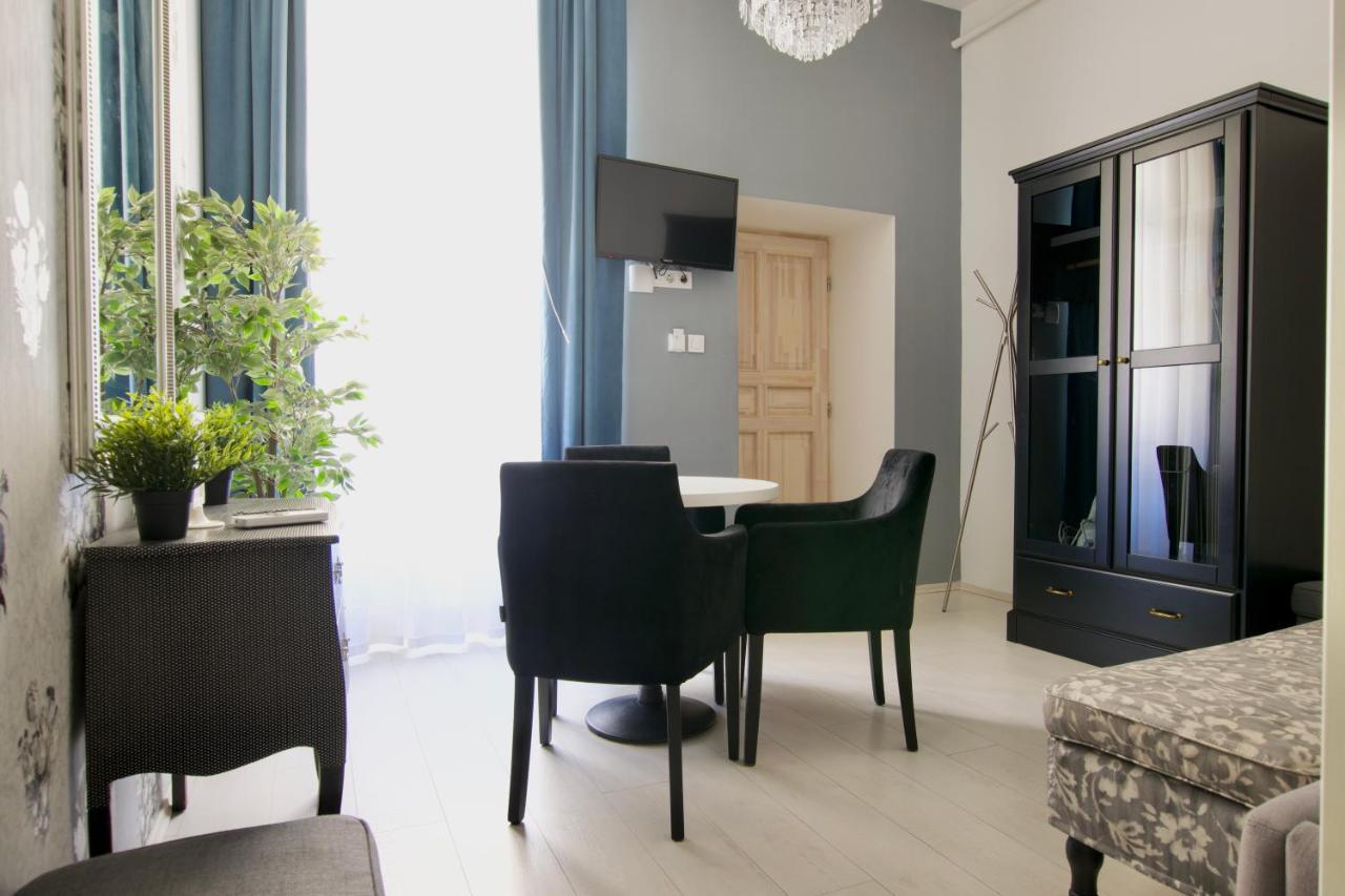 Premium Apartments By Hi5 - Astoria Square Budapest Bagian luar foto